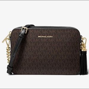 Michael kors crossbody bag